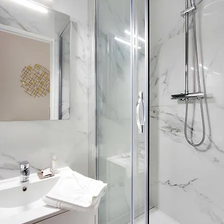 Super 3bdr W Terrace - Pereire - Mobility Lease Appartement Paris